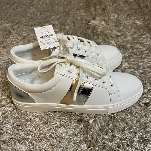 NWT J. Crew Road Trip Sneakers - Picture 4 of 9